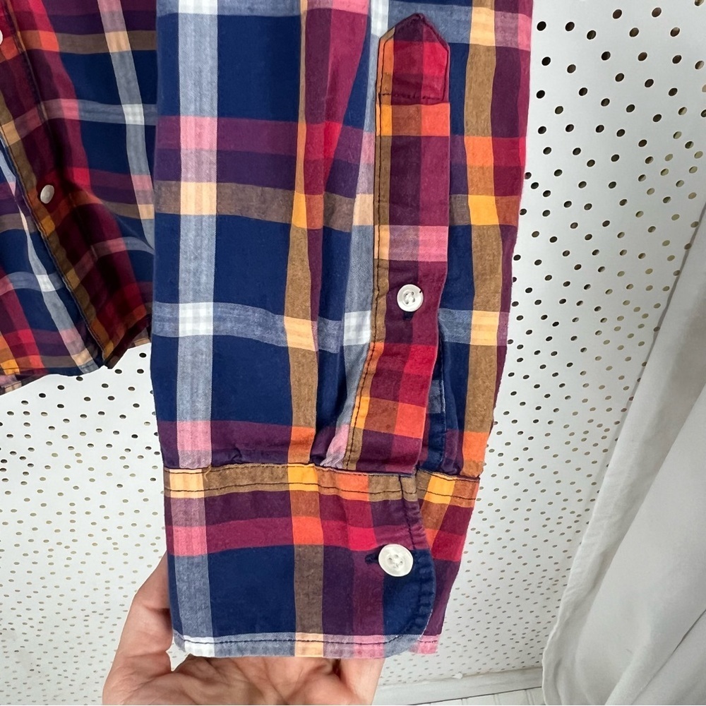 Gap Classic Fit Madras Plaid Button Up Shirt - Picture 4 of 8